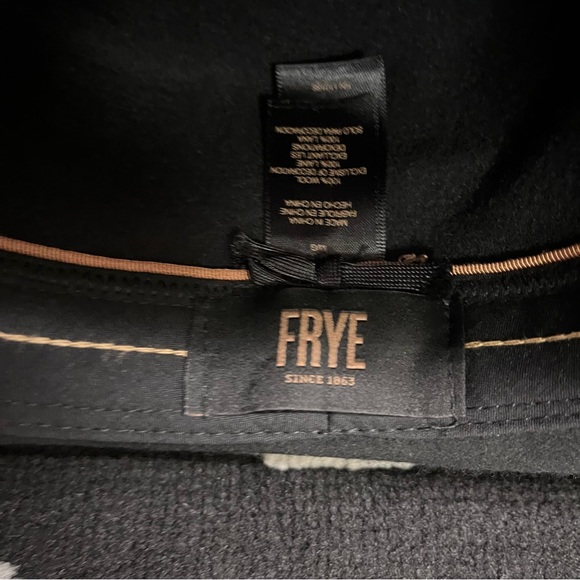 Frye Black Wool Felt Studded Belted Boater Hat Size Medium - Picture 9 of 9